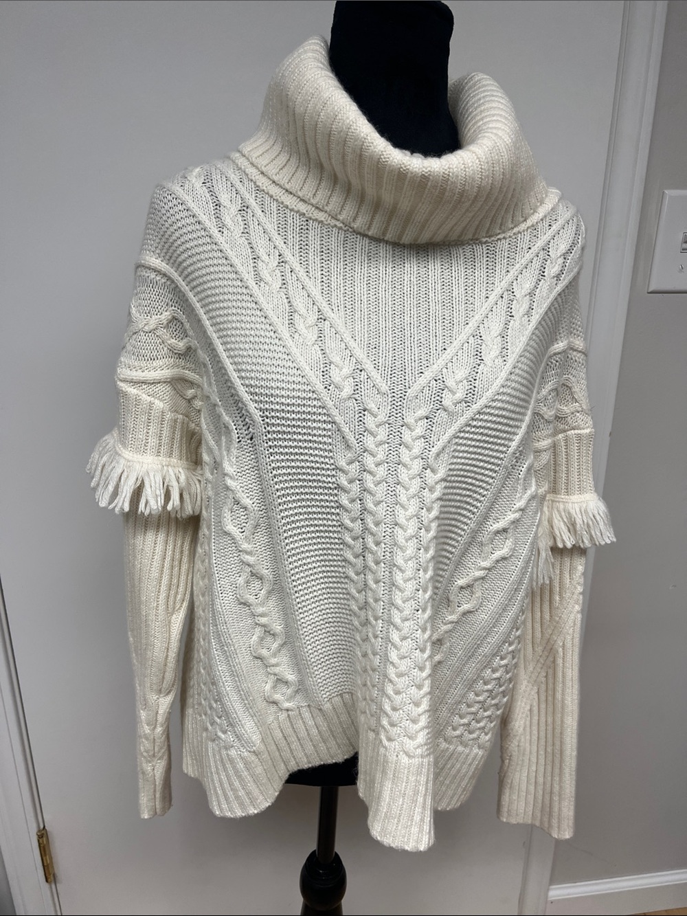 Artisan Ny Ivory Cable-Knit Turtleneck Sweater with Fringe